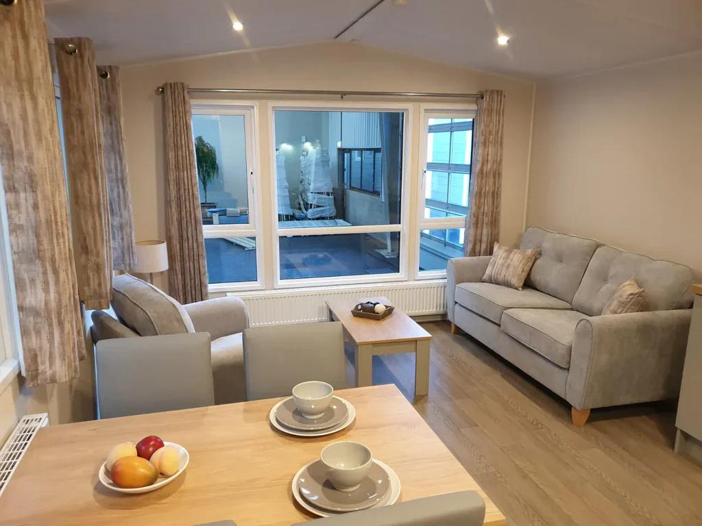 CONTENTOR PRÉ-FABRICADO MÓVEL