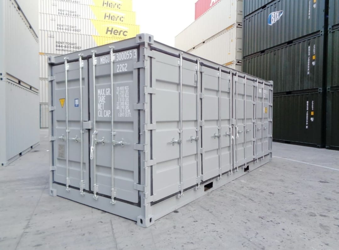 CONTENTOR DE TRANSPORTE DE 20 PÉS COM LATERAL ABERTA