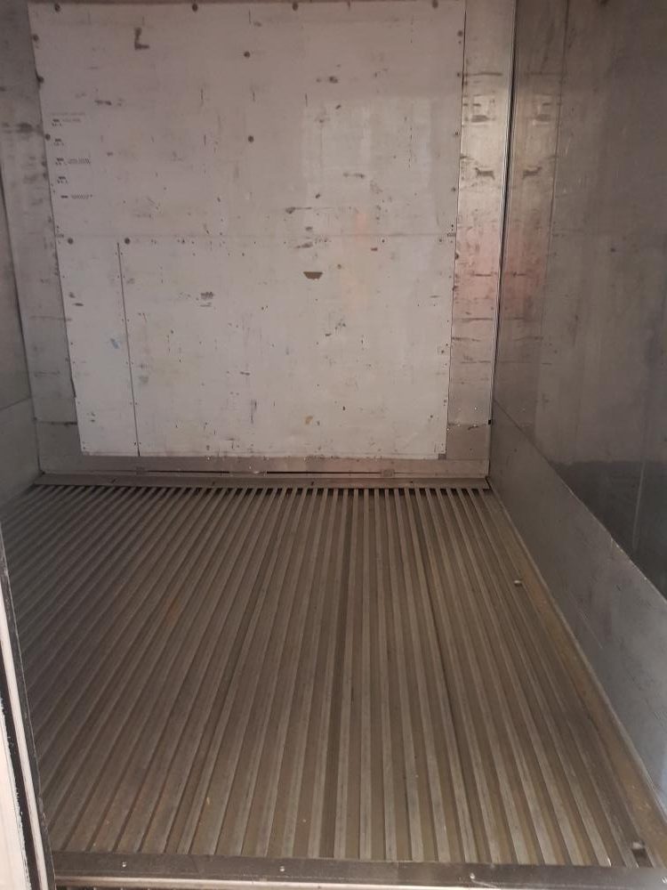 Contentor refrigerado para transporte marítimo de 10 pés (Ref: 11703)