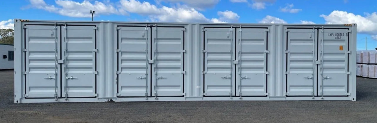 Contentor marítimo High Cube de 40 pés com 4 portas laterais.